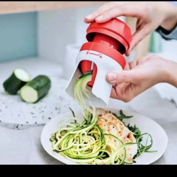Tupperware Handy Spiralizer Spiral Veggie Tool - Picture 2 of 7